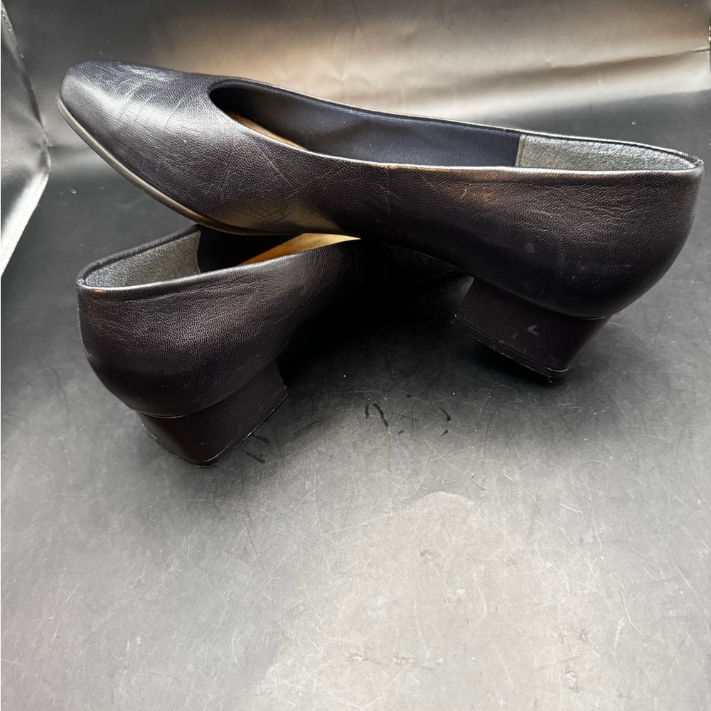 EASY SPIRIT VINTAGE Leather Black Women’s Pumps, Size 11 With Block Heel EUC - Picture 14 of 14